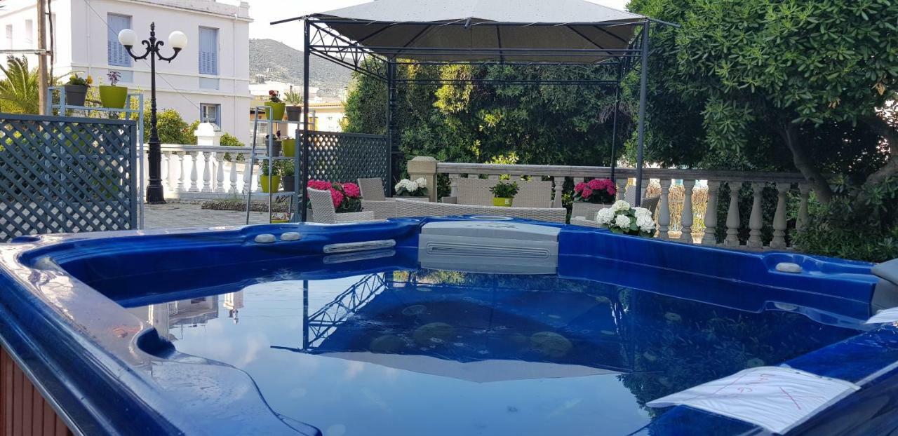 Pyrgos Of Mytilene Hotel Екстериор снимка