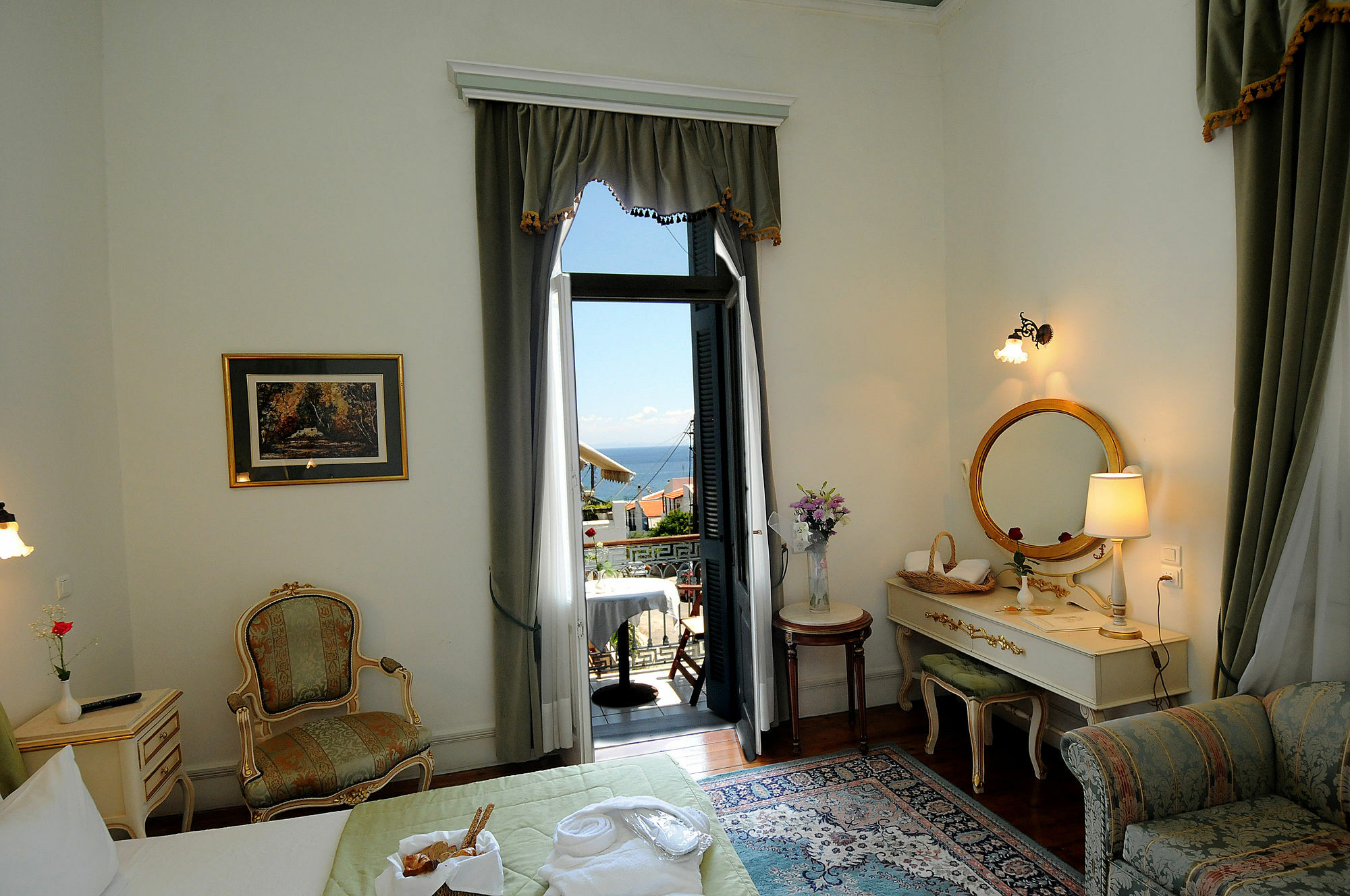 Pyrgos Of Mytilene Hotel Екстериор снимка