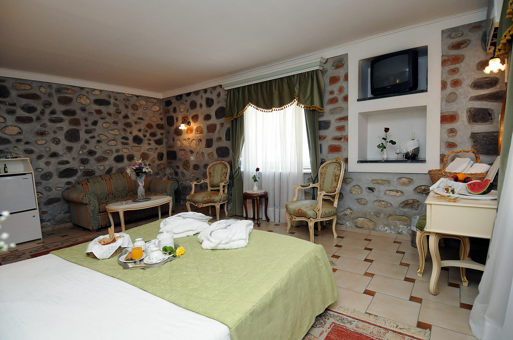 Pyrgos Of Mytilene Hotel Екстериор снимка