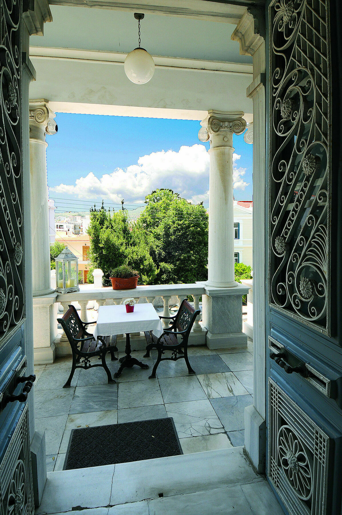 Pyrgos Of Mytilene Hotel Екстериор снимка