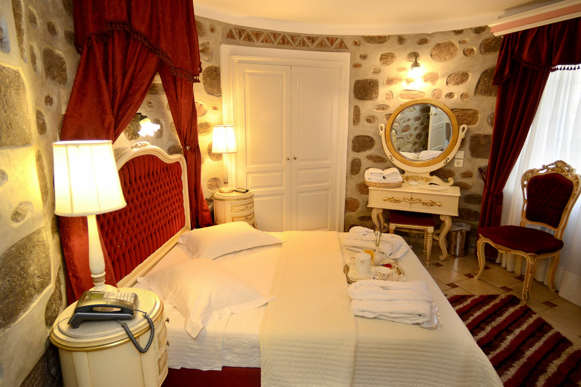 Pyrgos Of Mytilene Hotel Екстериор снимка